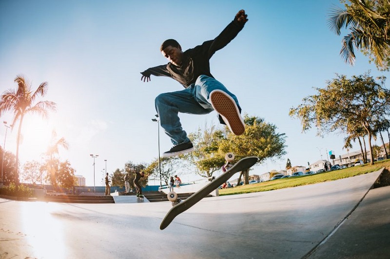 What is Skateboarding? Types and more - Skateboard Trends