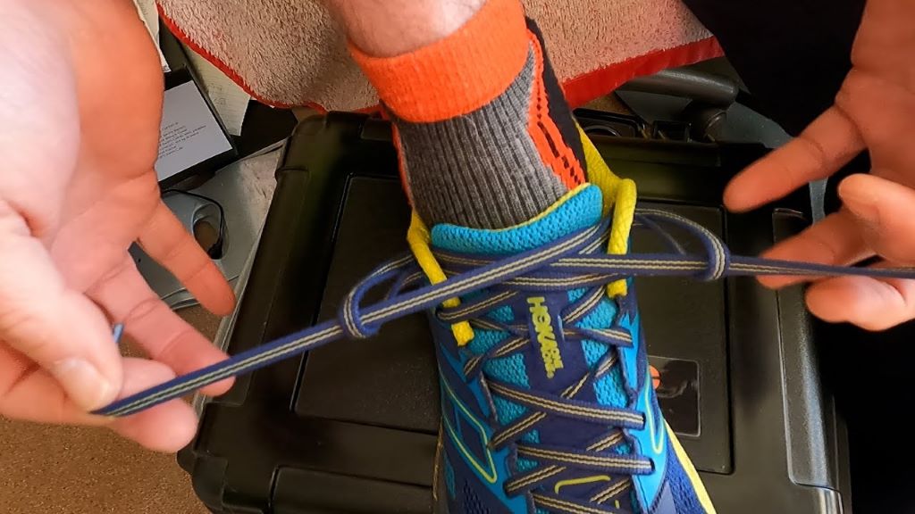 How to tie shoes to lock in heel