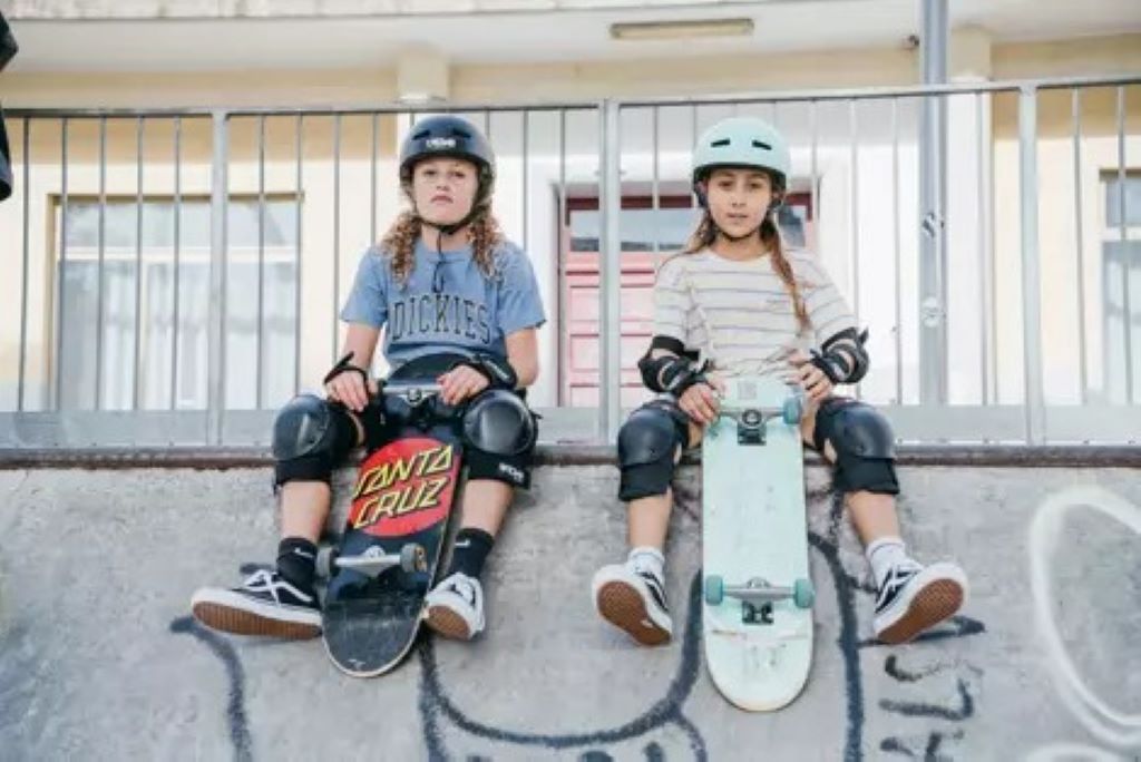 What age should a child start skateboarding