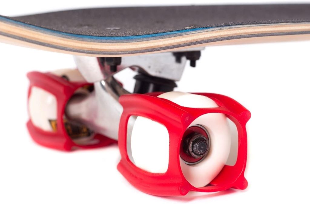 SkaterTrainers skateboard kit for learning ollies and kickflips easily