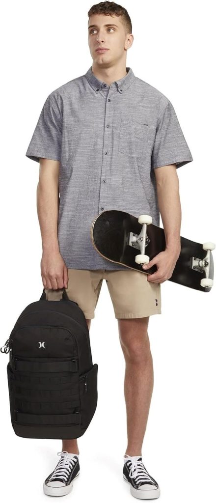 Stylish Hurley men's backpack in black, ideal for skateboarding and everyday carry.