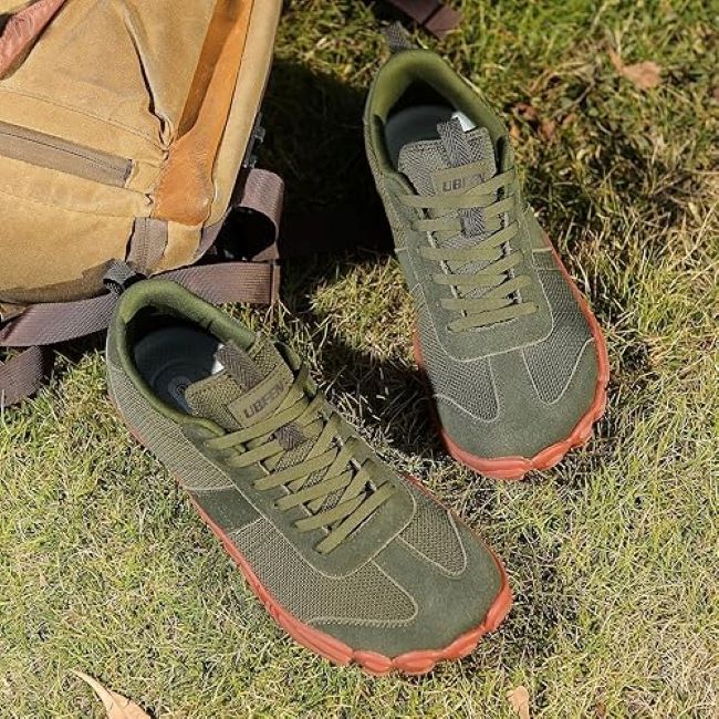 Comfortable UBFEN barefoot sneakers for men and women, perfect for active lifestyle.