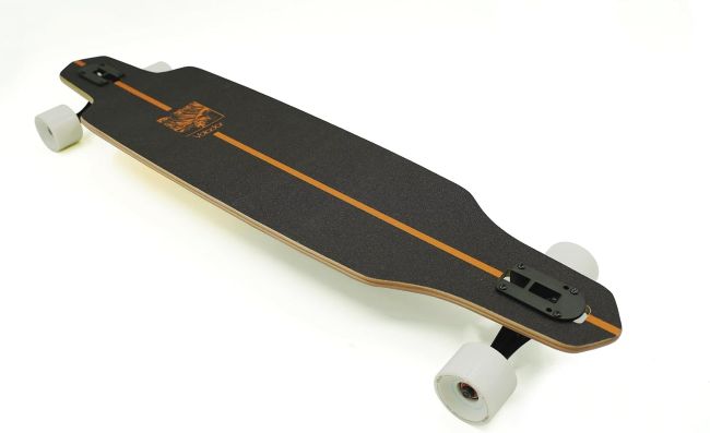 VOLADOR longboard for urban cruising and freeride skating